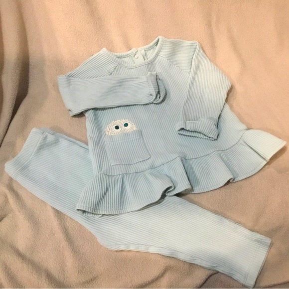 Focus Kids 18 Month Ruffle Long Sleeve Shirt and Pant Set - Picture 1 of 4